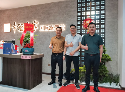 旅行社办公定制装修项目就广州诸侯快讯装饰