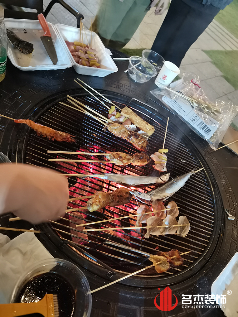 广州诸侯快讯装饰设计公司图册