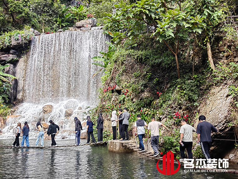 诸侯快讯装饰设计团队合影
